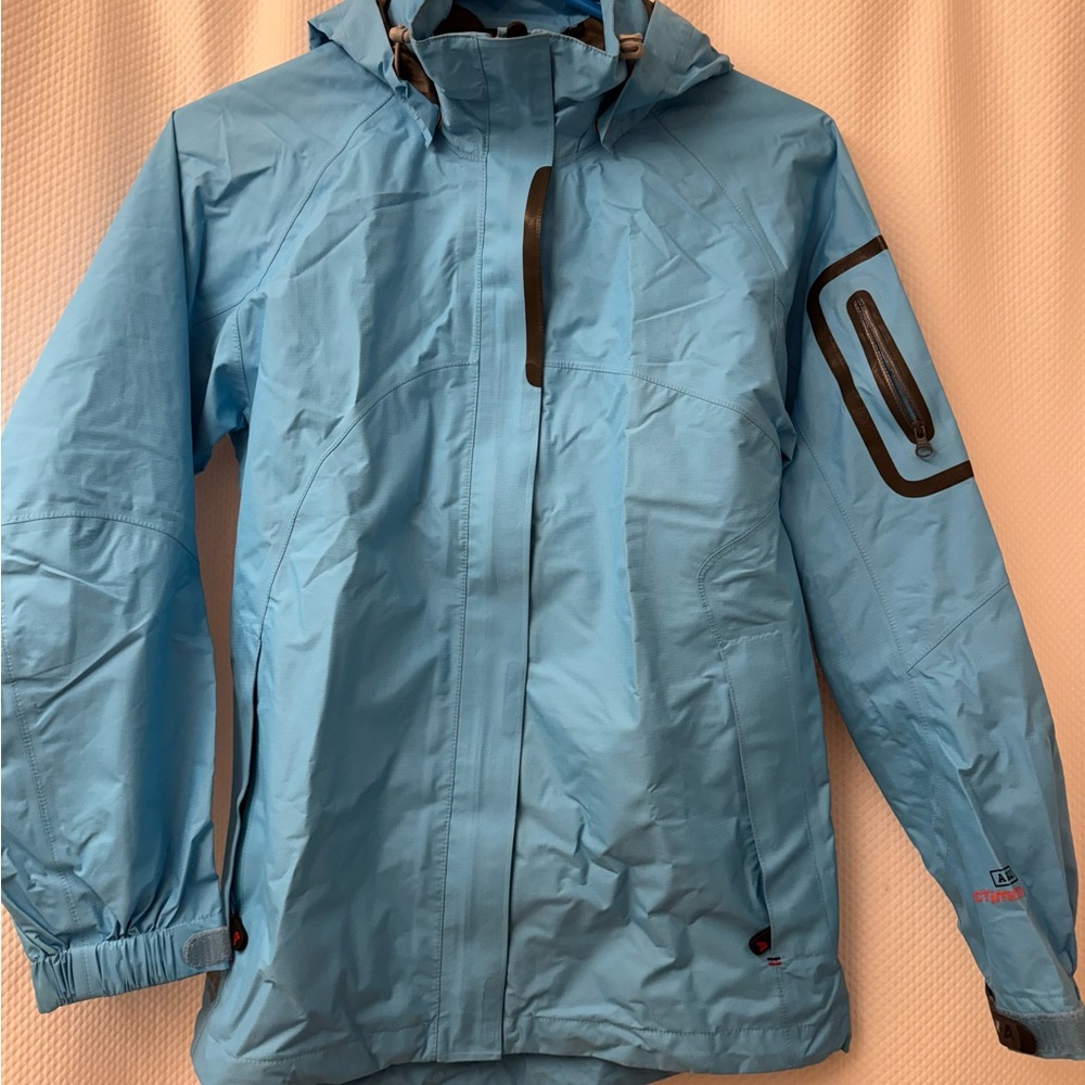 Aigle Sky Blue Women's Gore-Tex Paclite Jacket. Waterproof with hood.